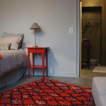 La Blanche Girondine Bed and Breakfast Hostens